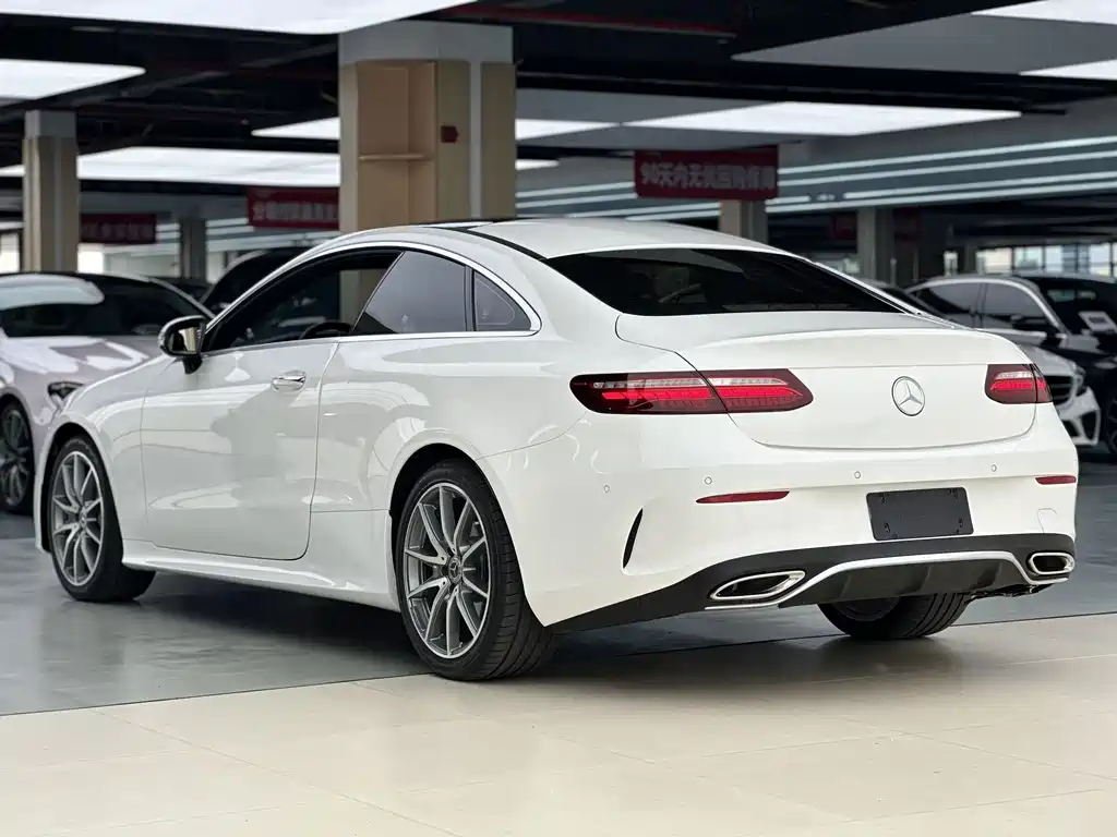 Mercedes-Benz E-Class (Import) — миниатюра 3