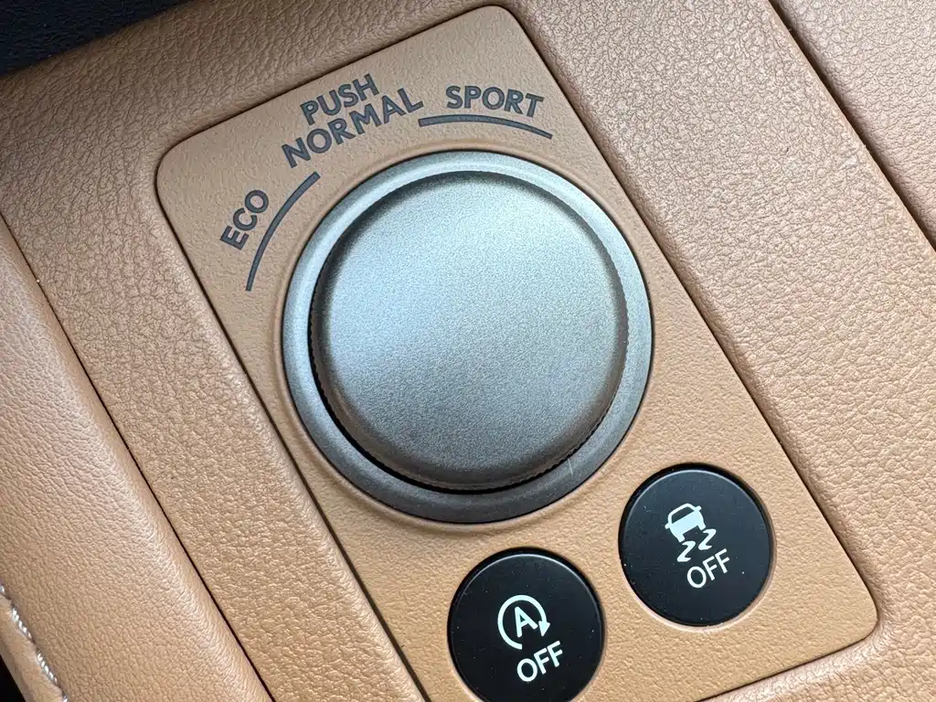 Lexus ES — миниатюра 12