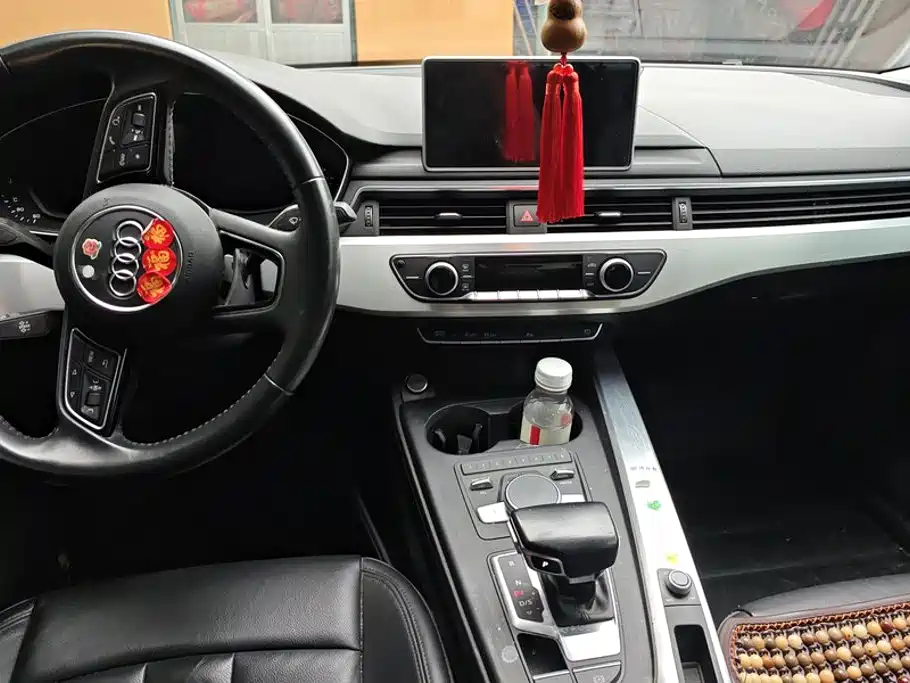 Audi A4L — миниатюра 12