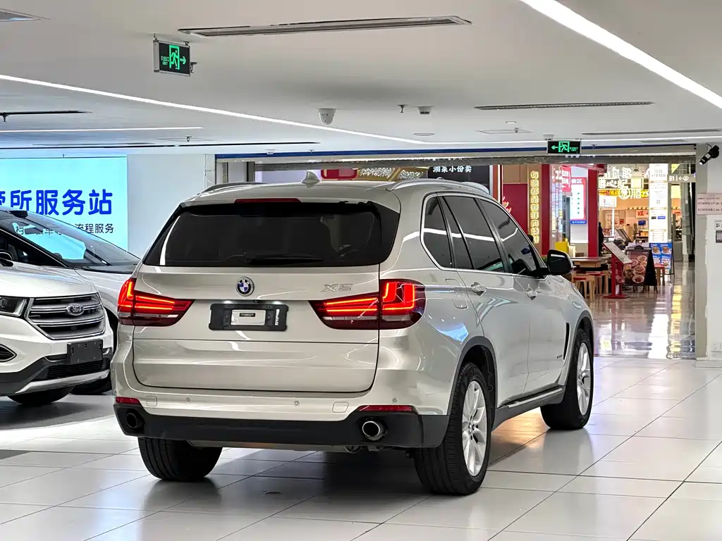 BMW X5 (Import) — миниатюра 7
