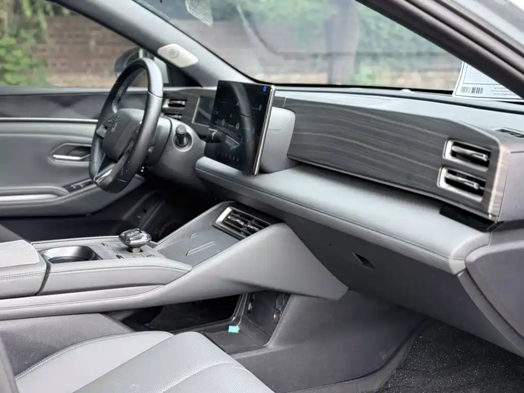 BYD Qin L — миниатюра 17