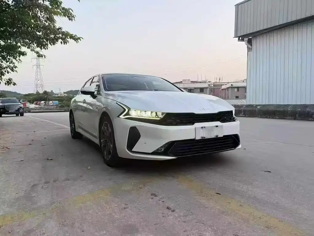 Купить Kia K5