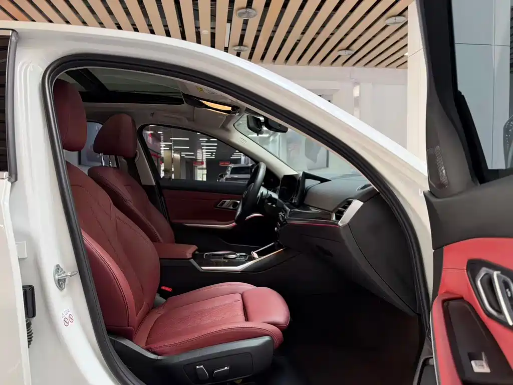 BMW 3 Series — миниатюра 16