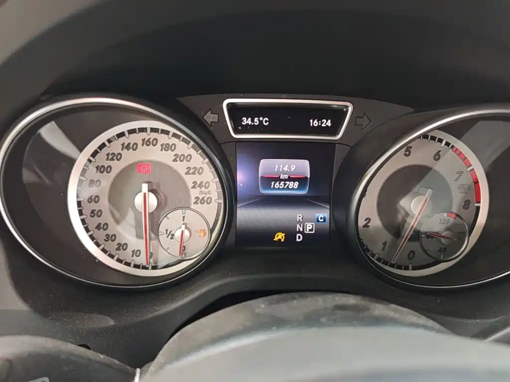 Mercedes-Benz GLA — миниатюра 12