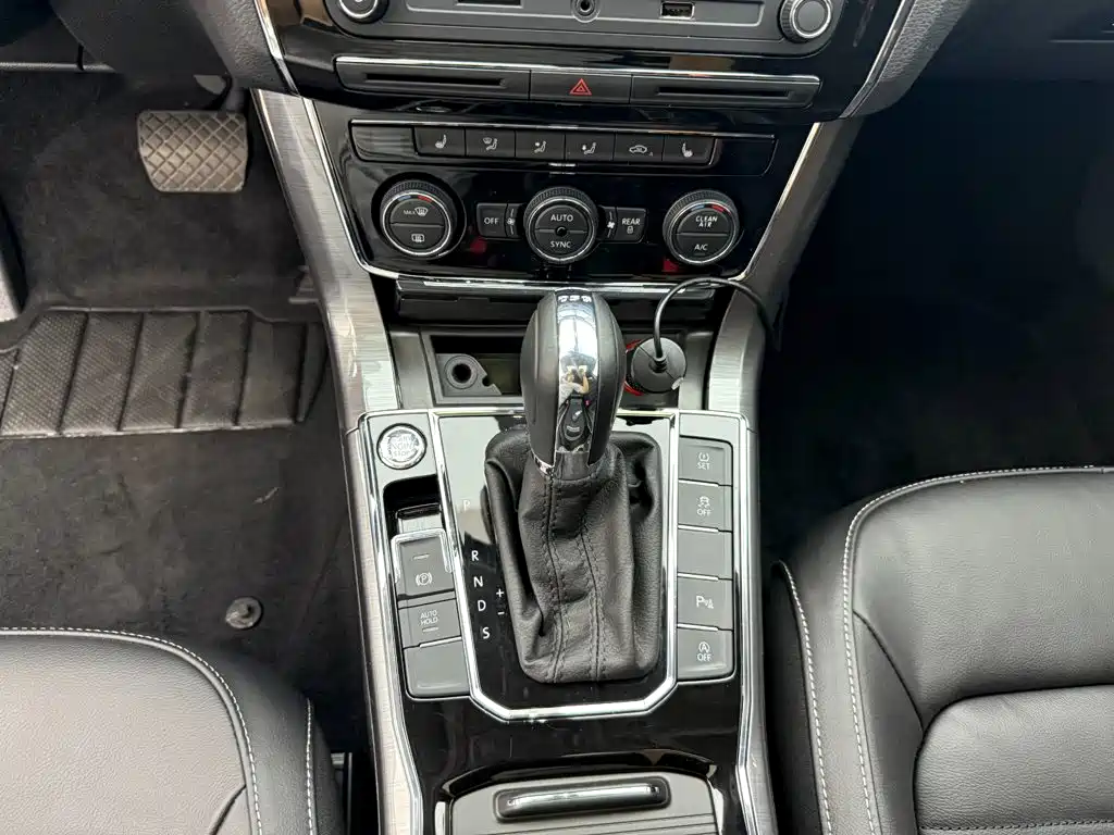 Volkswagen Passat — миниатюра 10