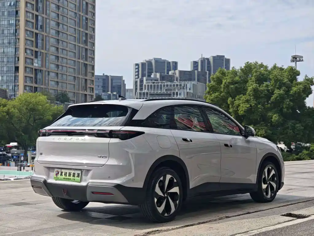 ARCFOX Alpha T5 — миниатюра 10