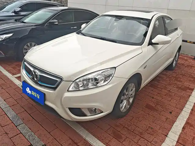 2017 BAIC EU5