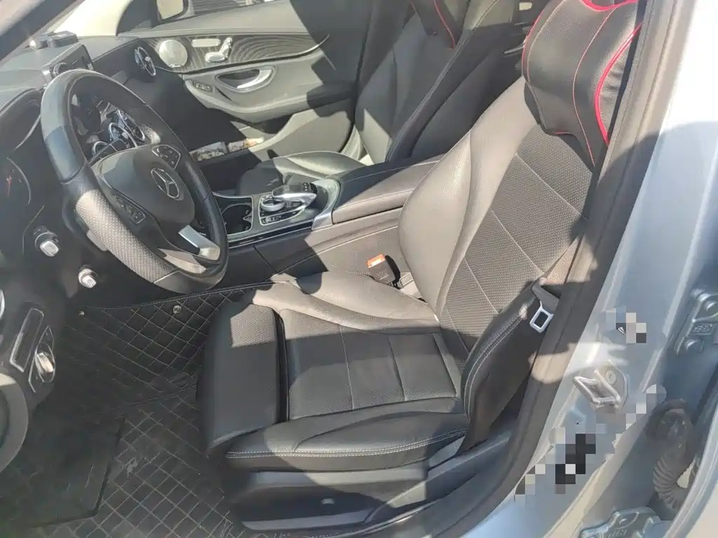 Mercedes-Benz C-Class — миниатюра 11