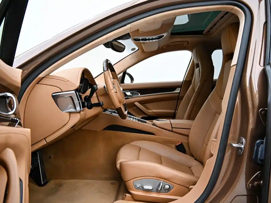 Porsche Panamera — миниатюра 7