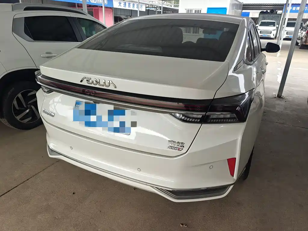 DONGFENG YI HYUN MAX