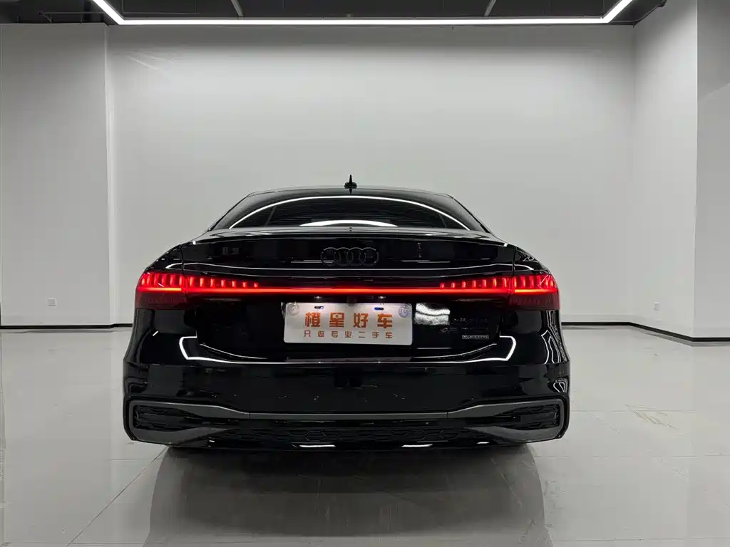 Audi A7L 2024 45 TFSI quattro