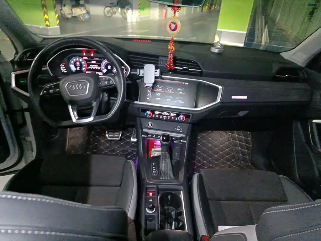 Audi Q3 — миниатюра 10