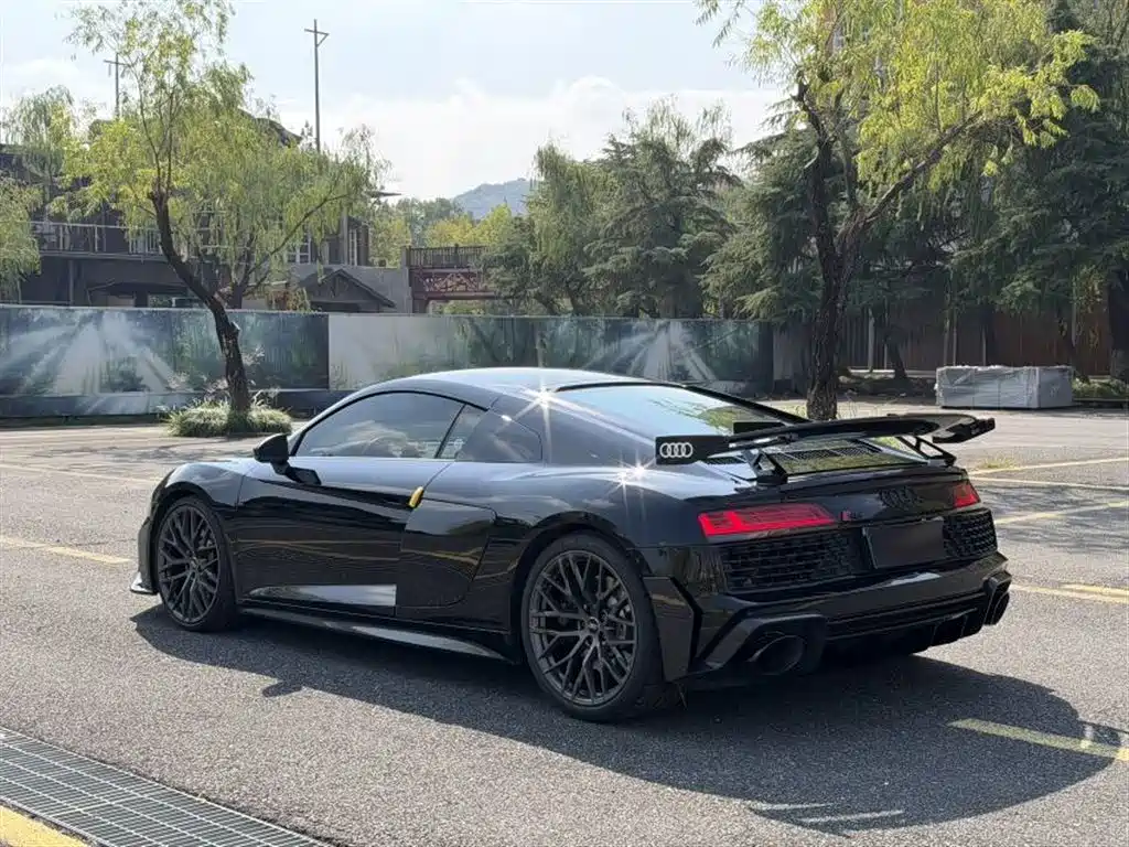 Audi R8 — миниатюра 7