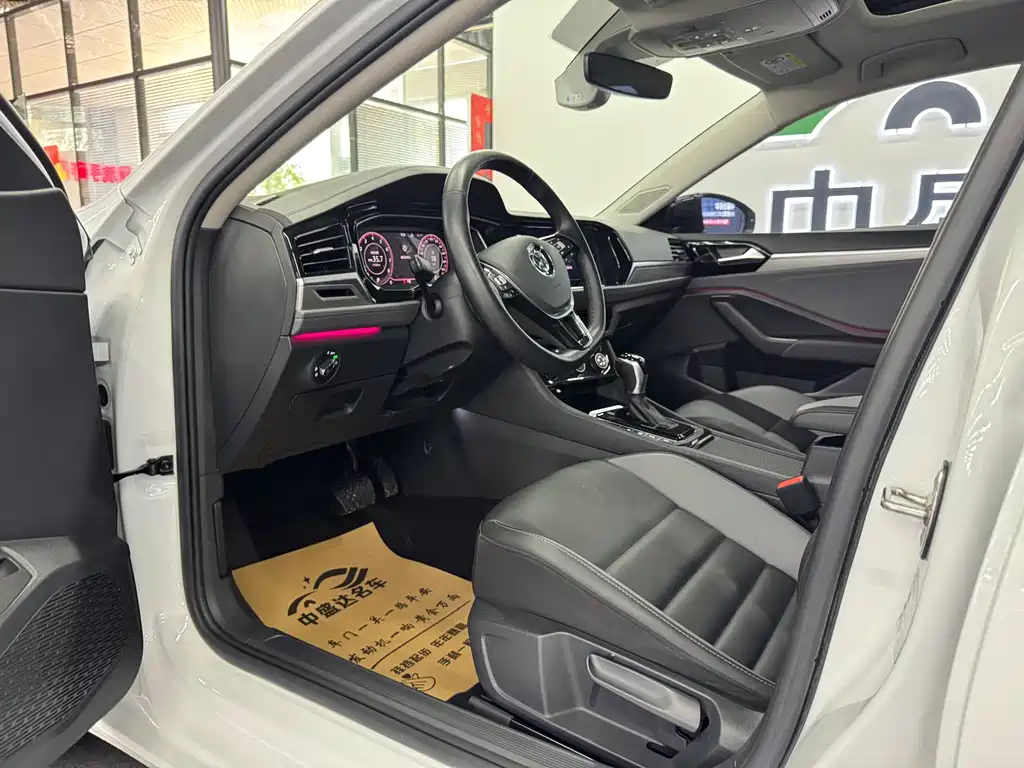 Volkswagen Sagitar — миниатюра 7