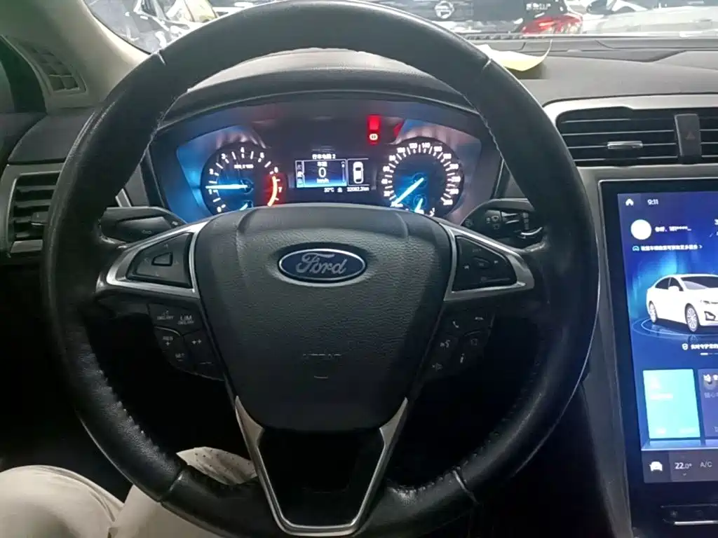 Ford Mondeo — миниатюра 11