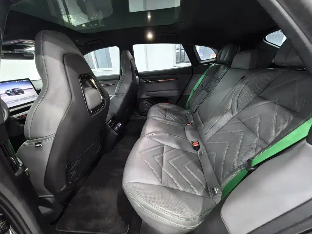 ZEEKR EXTREME KRYPTON 001