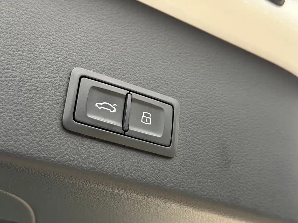 Audi A6 (Import) — миниатюра 6