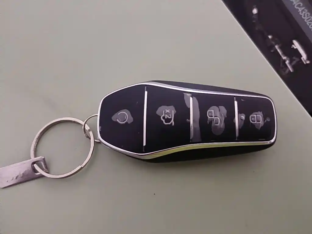 BYD Tang L — миниатюра 9