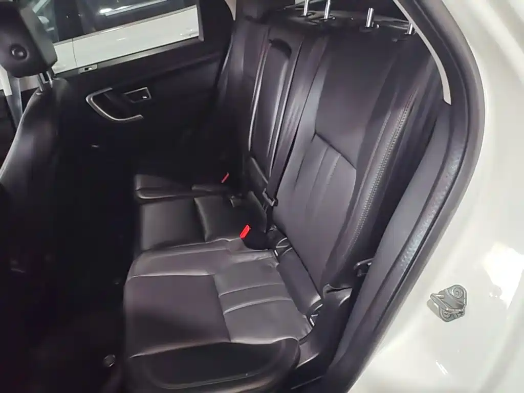 Land Rover Discovery Sport — миниатюра 17