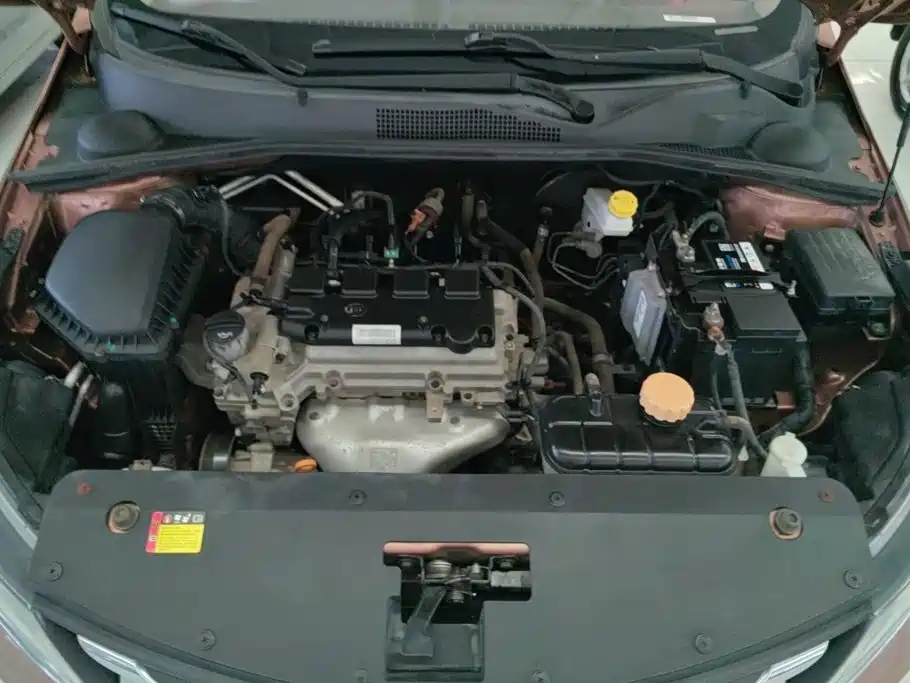 Baojun 310W — миниатюра 10