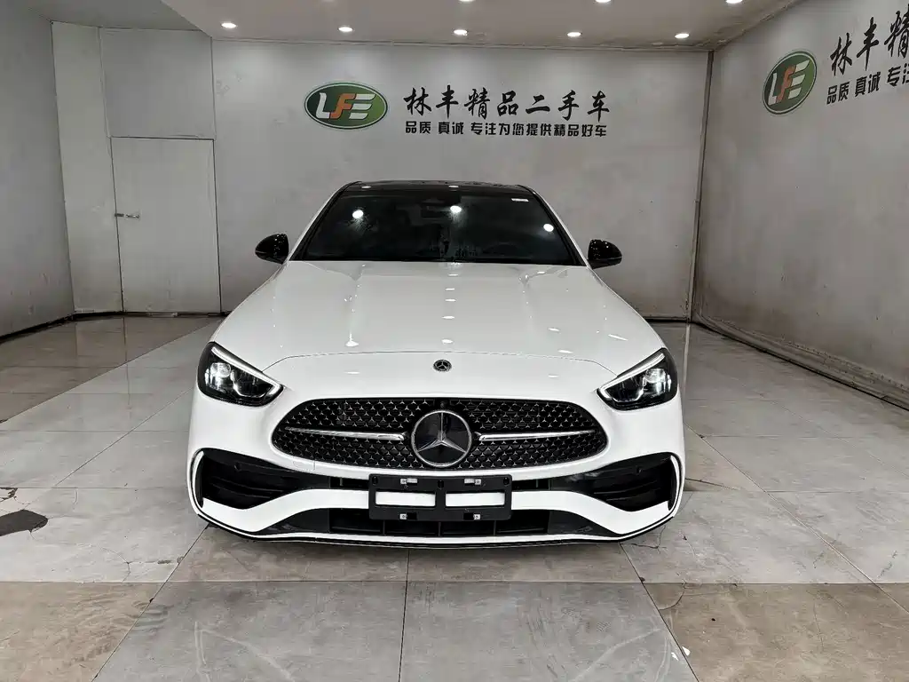 Mercedes-Benz C-Class — миниатюра 3