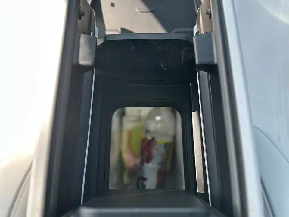 HiPhi GAO HE HIPHI Y