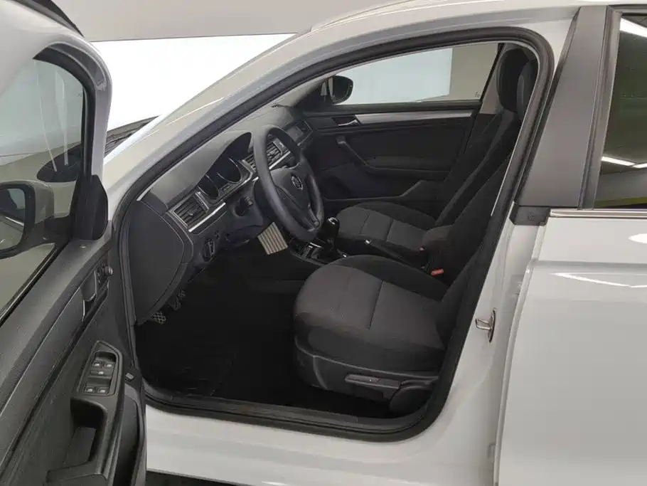 Volkswagen Bora — миниатюра 9
