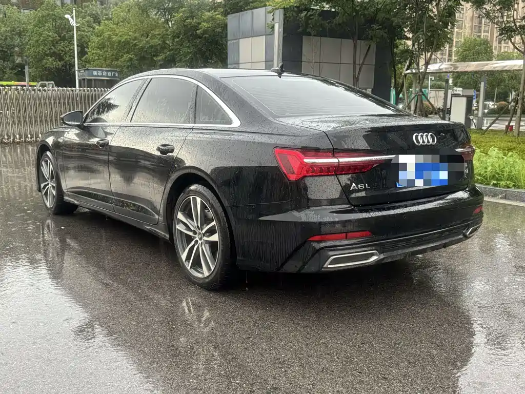 Audi A6L 2022 40 TFSI Luxury