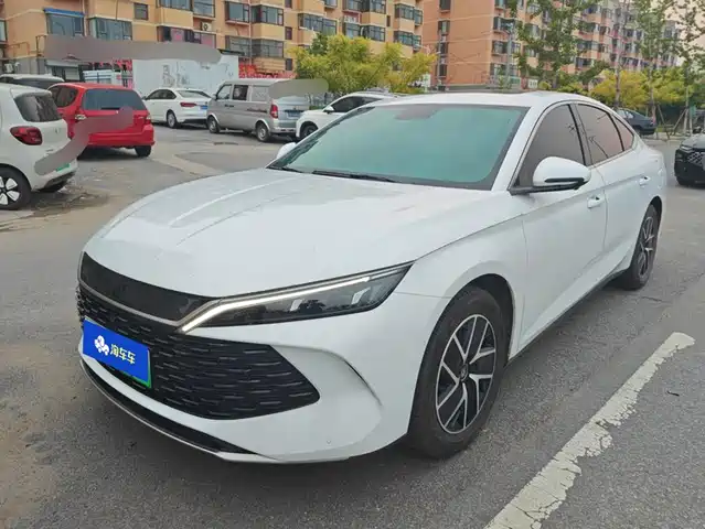 2025 BYD Qin