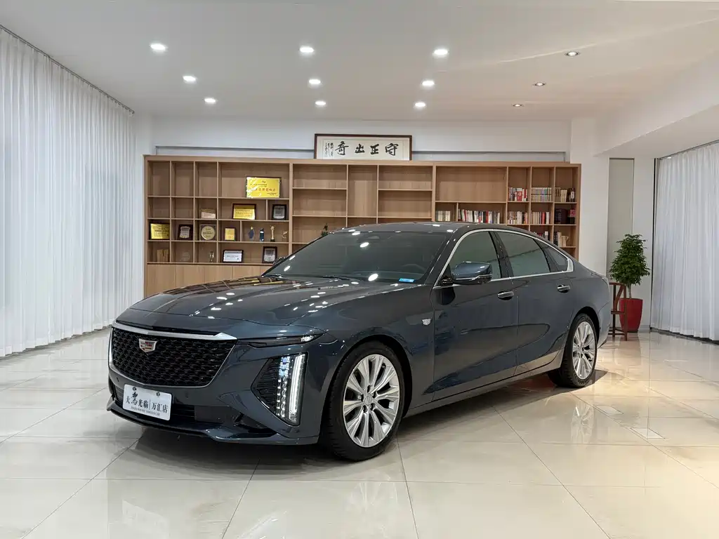 CADILLAC CT6