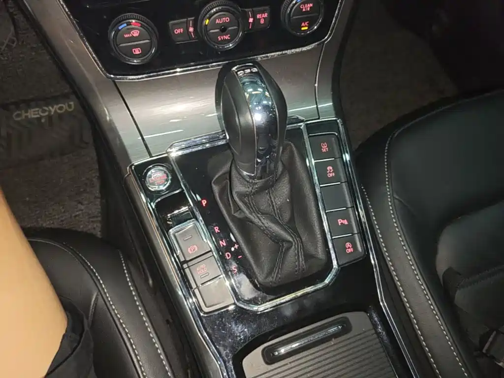 Volkswagen Passat — миниатюра 14
