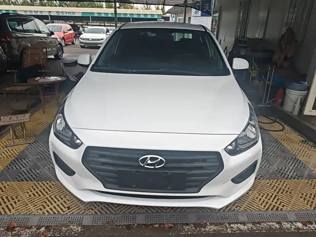 Hyundai Verna — миниатюра 3