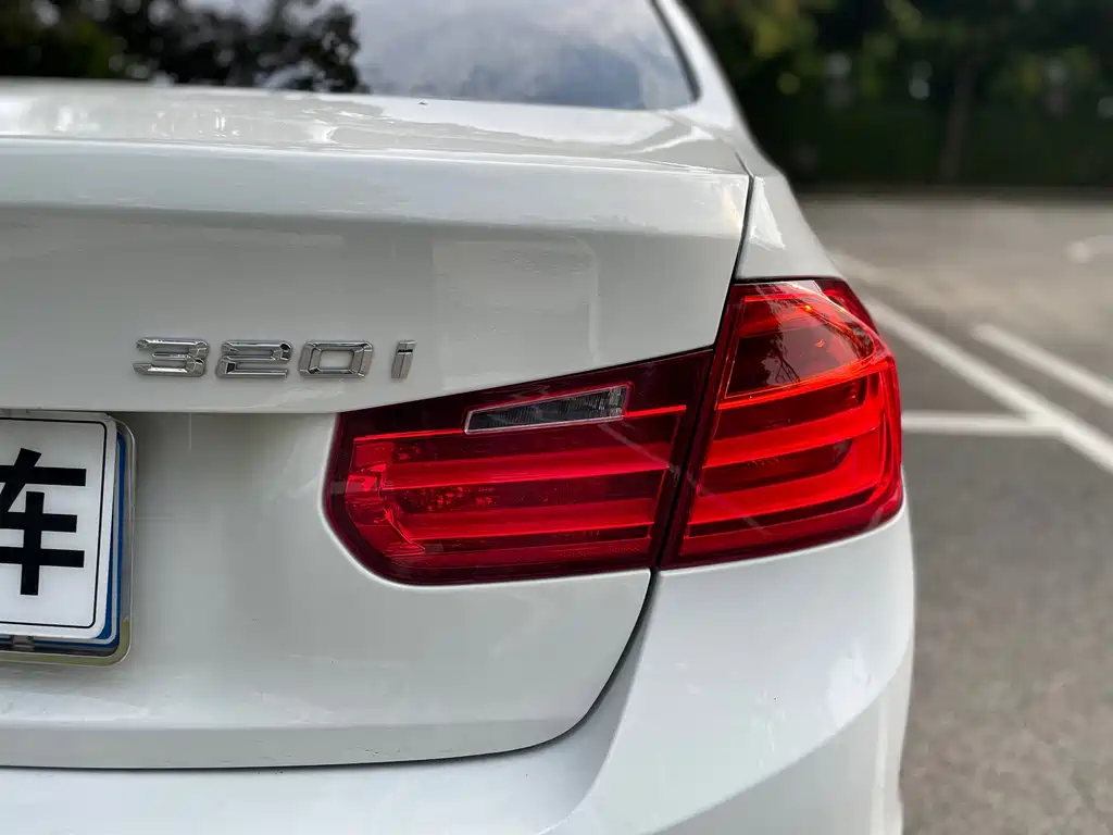 BMW 3 Series — миниатюра 15
