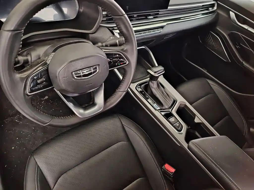 Geely Emgrand — миниатюра 6