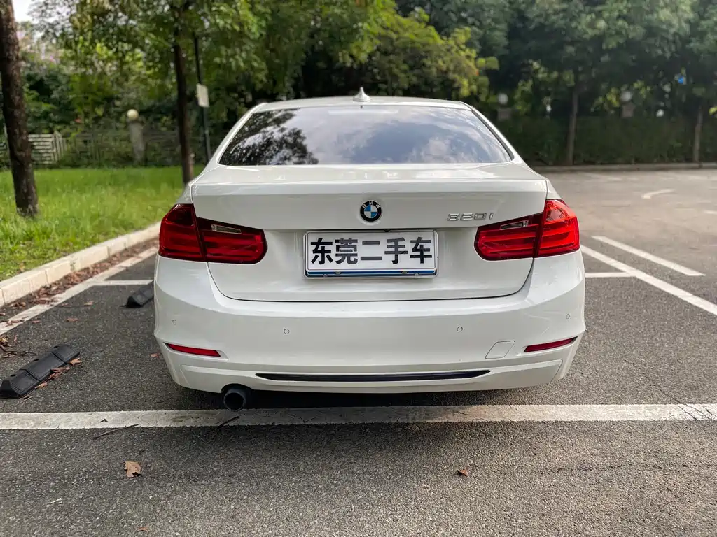 BMW 3 Series — миниатюра 13
