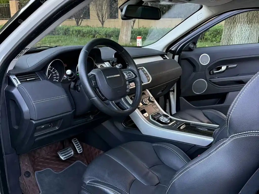 Land Rover Evoque (Import) — миниатюра 2