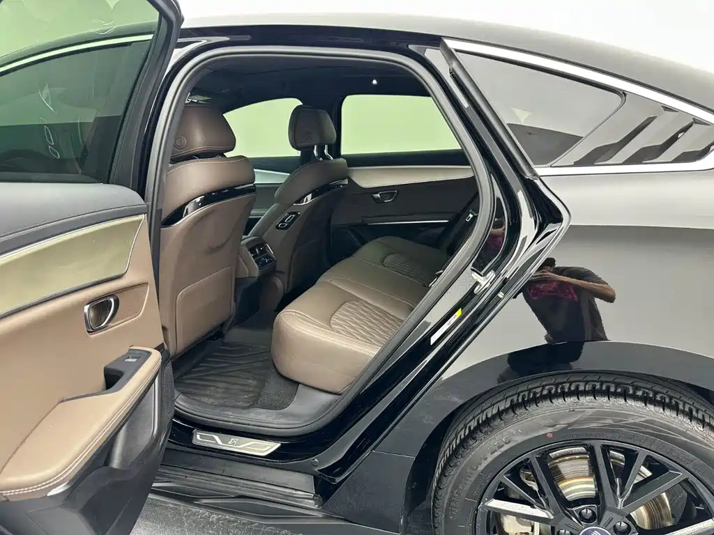 BYD Han — миниатюра 16