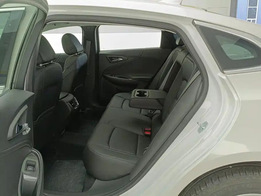 Chevrolet Malibu XL — миниатюра 11