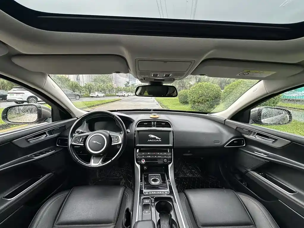 JAGUAR  XEL