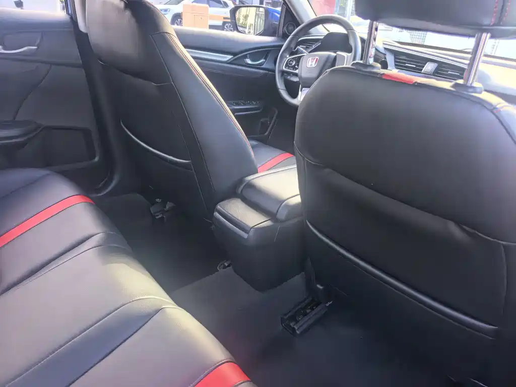 Honda Civic — миниатюра 14