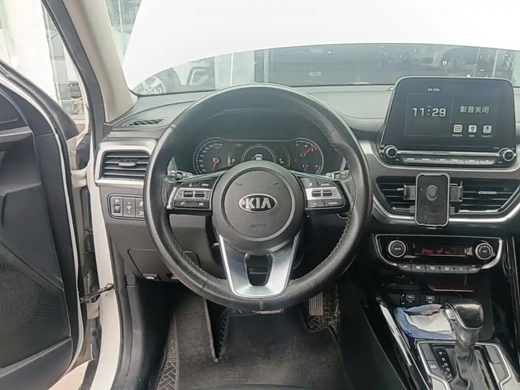 Kia Sportage — миниатюра 11
