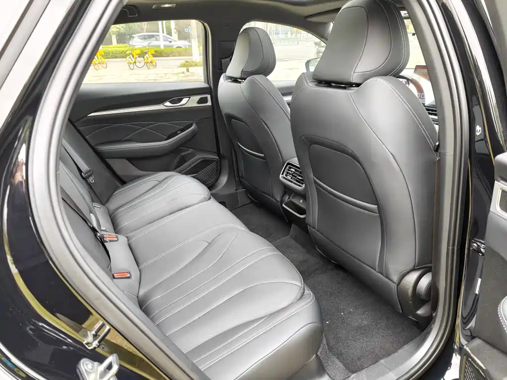 GEELY AUTOMOBILE XINGRUI