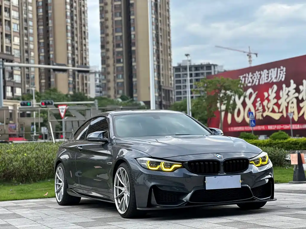 BMW M4 — миниатюра 3