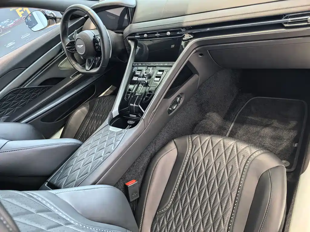 Aston Martin DB12 2025 4.0T V8 Coupe