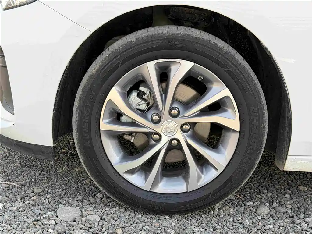 Buick Verano — миниатюра 14