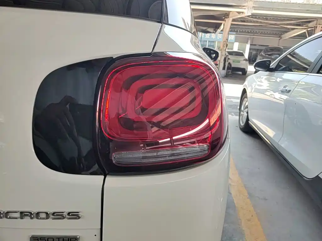 Citroen C4 Aircross — миниатюра 8