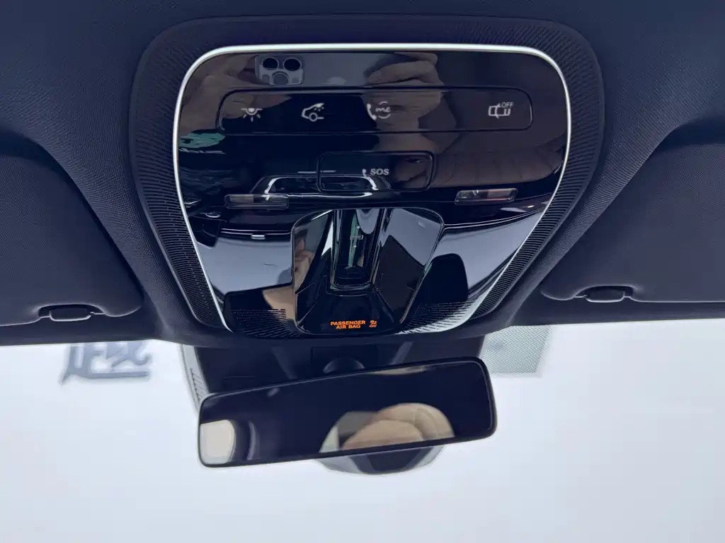 Mercedes-Benz E-Class — миниатюра 13
