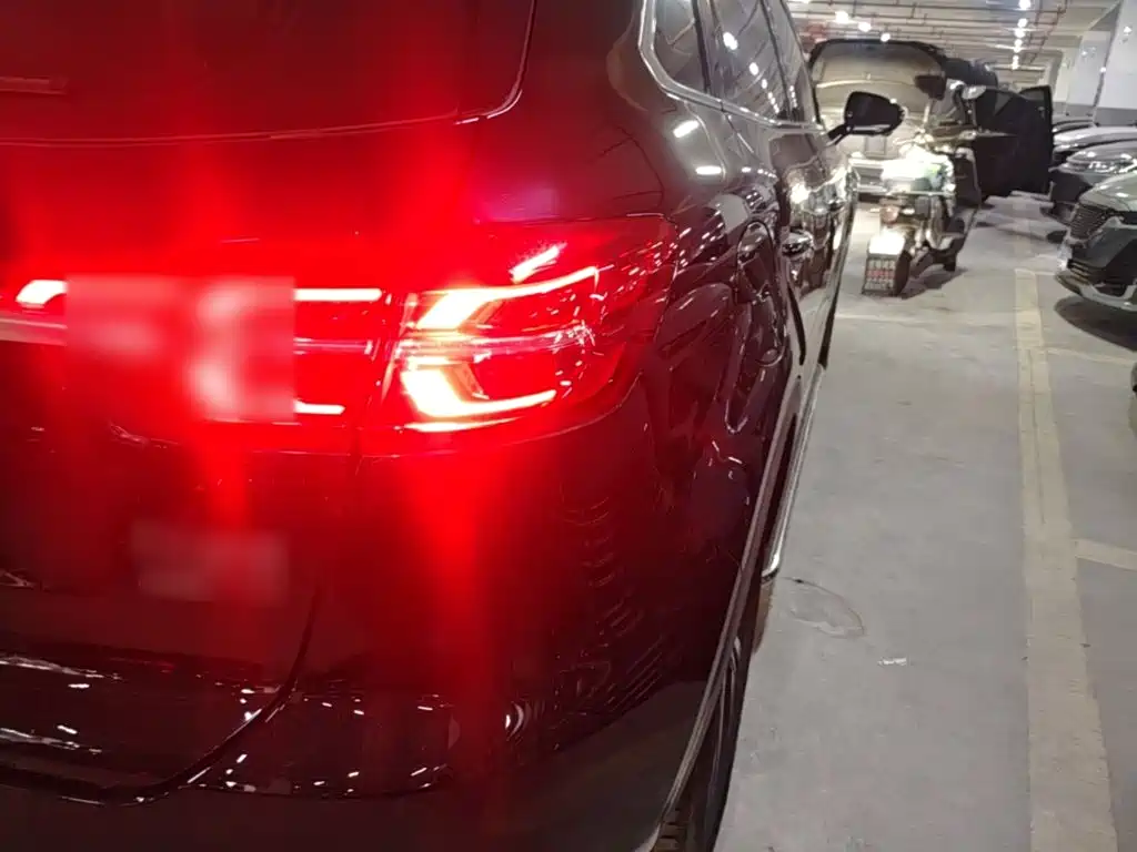 Hongqi Hongqi HS5 — миниатюра 8