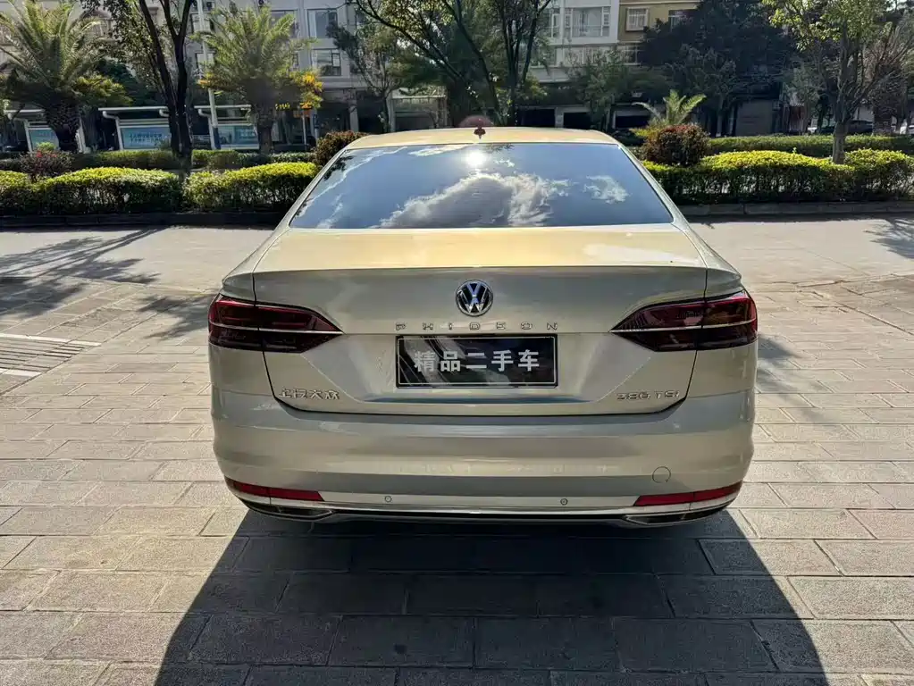 Volkswagen Phideon — миниатюра 5