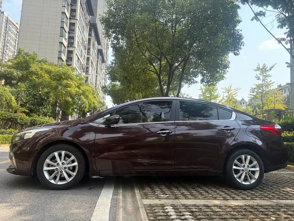 Kia K3 — миниатюра 4